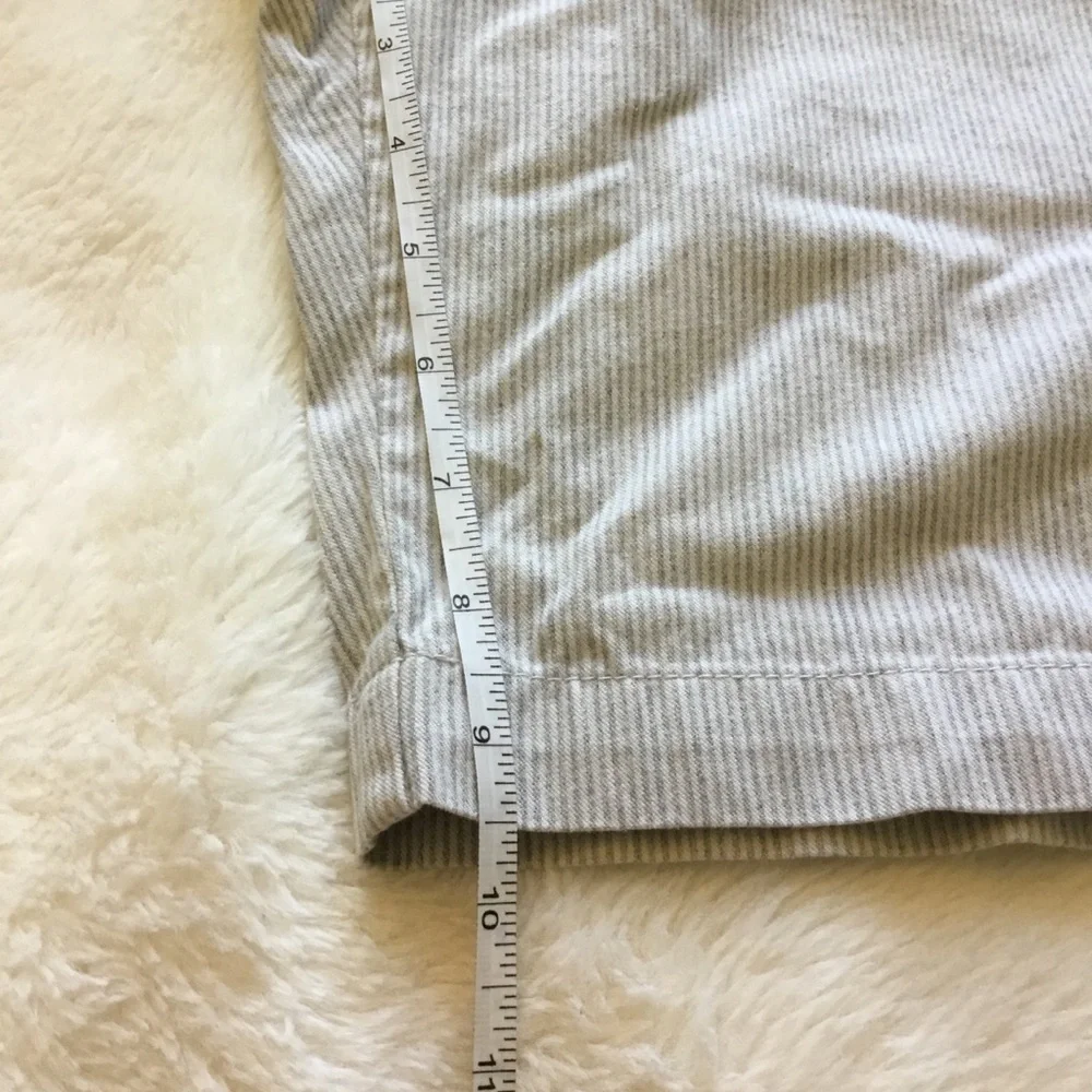 Banana Republic Light Gray Seersucker Aiden Shorts